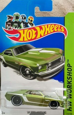 *Embalagem danificada* Hot Wheels Workshop - '69 Ford Mustang