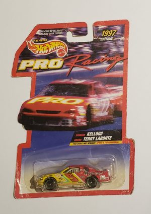 *Embalagem Danificada* Hot Wheels Pro Racing - Chevrolet Monte Carlo
