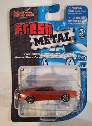 *Embalagem danificada* Maisto Fresh Metal - 1969 Dodge Charger RT