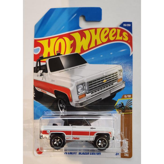 Hot Wheels Dirt - '75 Chevy Blazer Custom