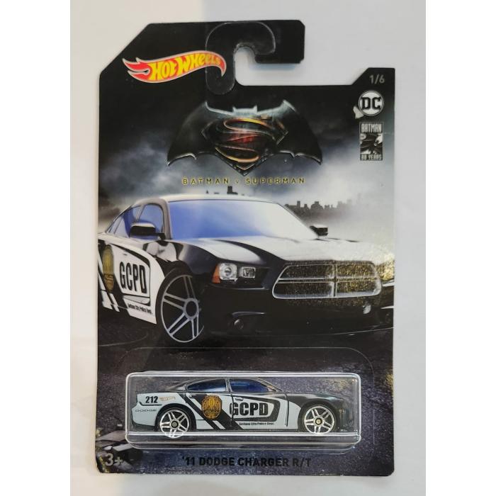 Hot Wheels Batman - '11 Dodge Charger RT (Batman x Superman)