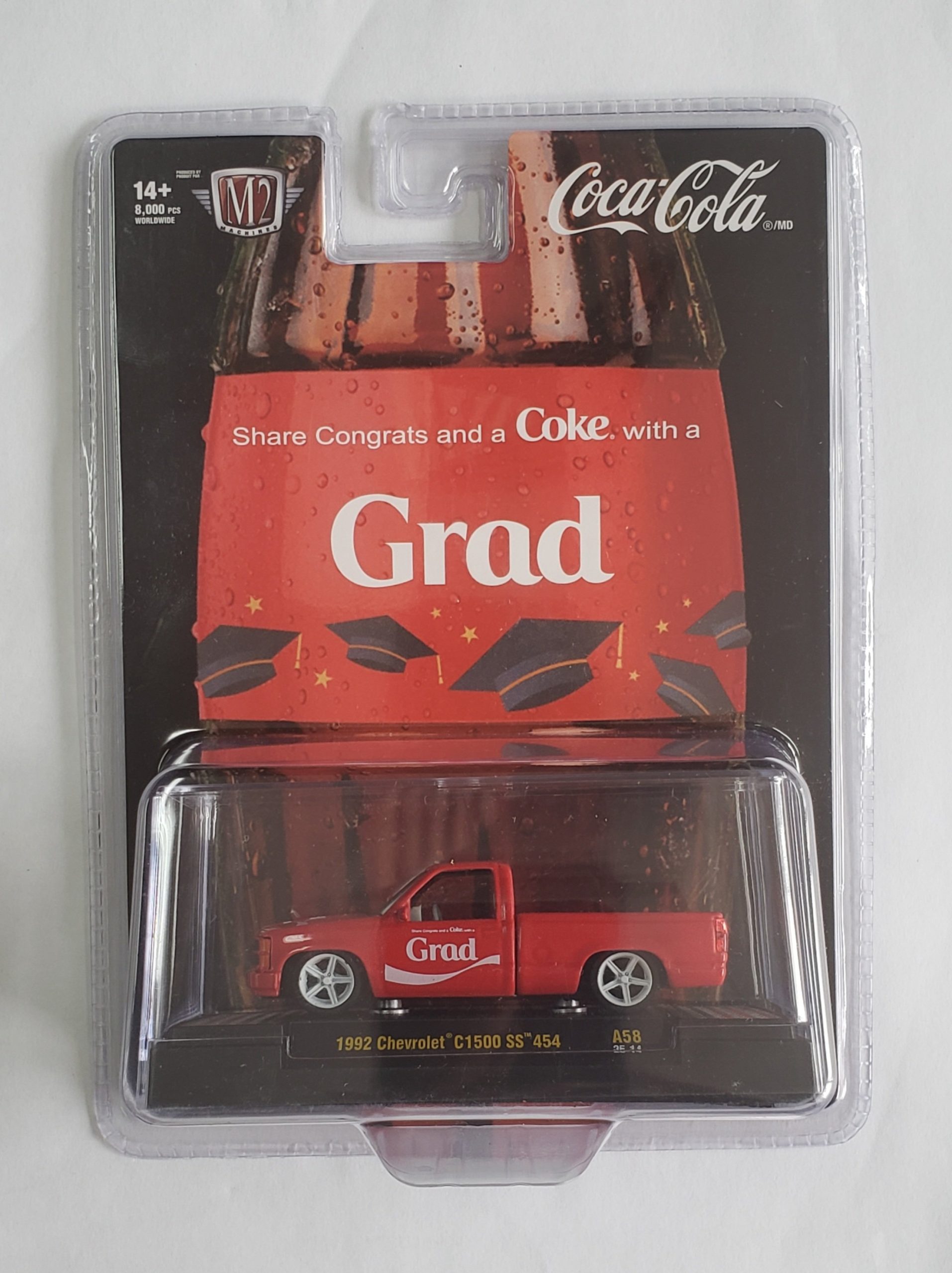M2 Machines Coca Cola – 1992 Chevrolet 1500 SD 454 – Universo Hot