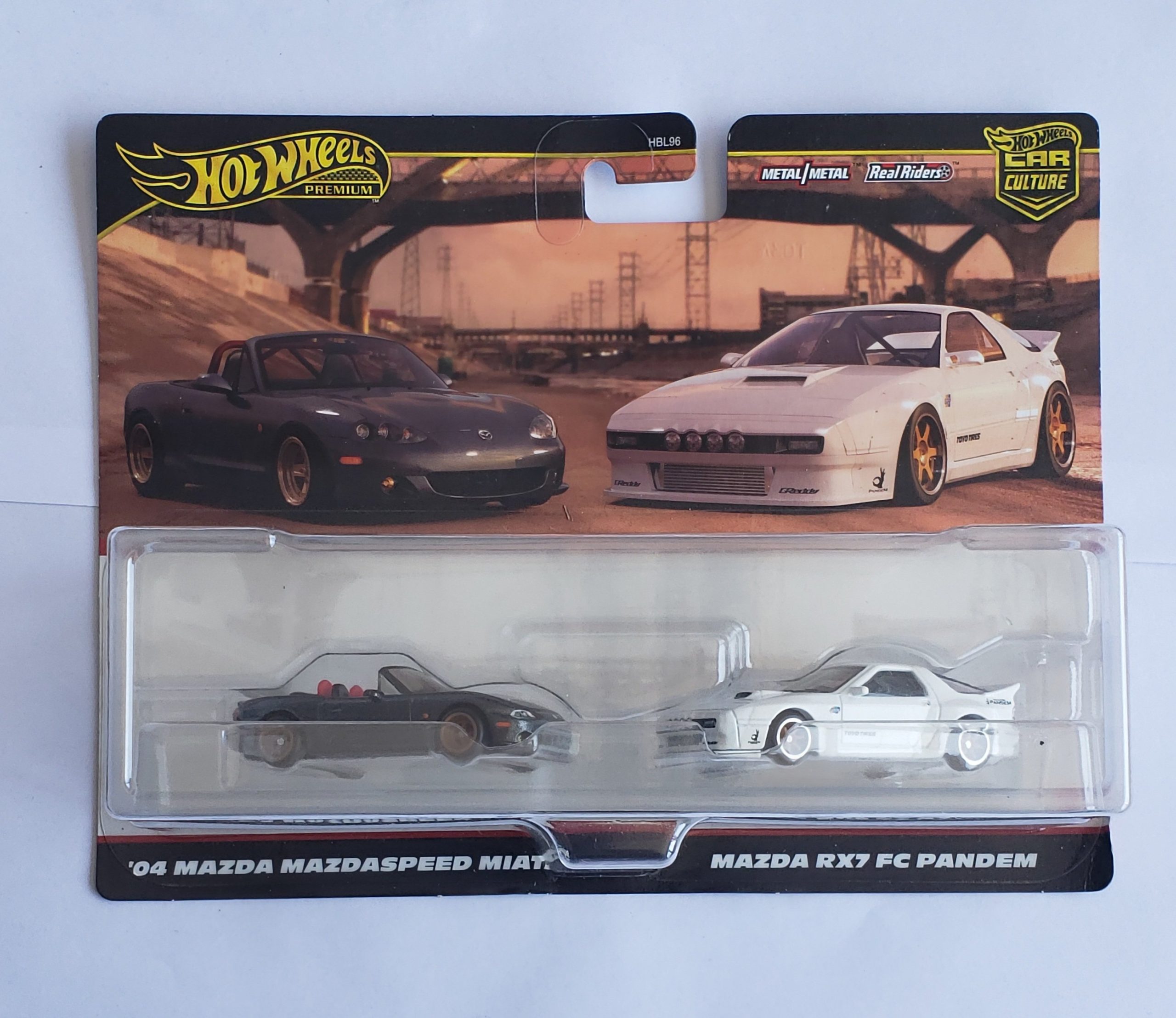 Hot Wheels Car Culture – '04 Mazda MazdaSpeed Miata & Mazda RX7 FC